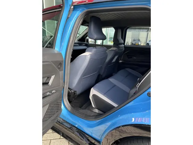 Nissan Micra EVOLVE 52 kWh 2025 Elektrisch 8