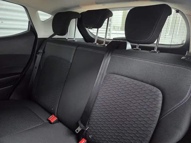 Ford Fiesta 1.0 EcoBoost Hybrid Titanium 2022 Benzine 6