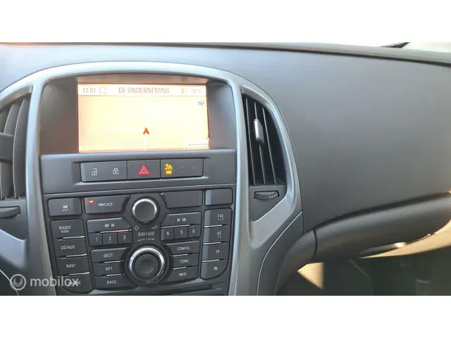 Opel Astra 1.4 Turbo Business + 2013 Benzine 26