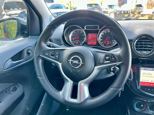 Opel ADAM 1.4 color edition automaat 2015 Benzine 12
