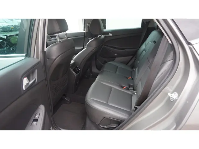 Hyundai Tucson 1.6 GDI Premium 2019 Benzine 14