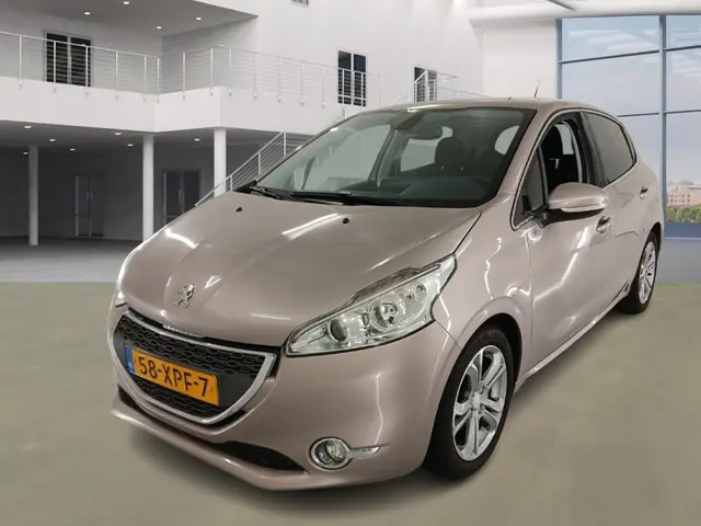 Peugeot 208 1.6 VTi Allure 2012 Benzine