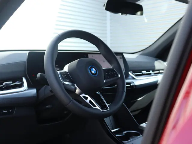 BMW iX2 eDrive20 2025 Elektrisch 15