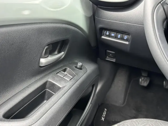 Toyota Aygo X 1.0 VVT-I MT PULSE 2024 Benzine 18