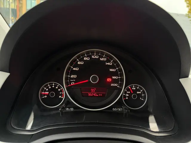 SEAT Mii 1.0 Style Chic 2012 Benzine 13