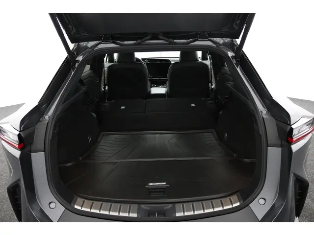 Lexus RZ 350e 35th Edition 77 kWh 2026 Elektrisch 25