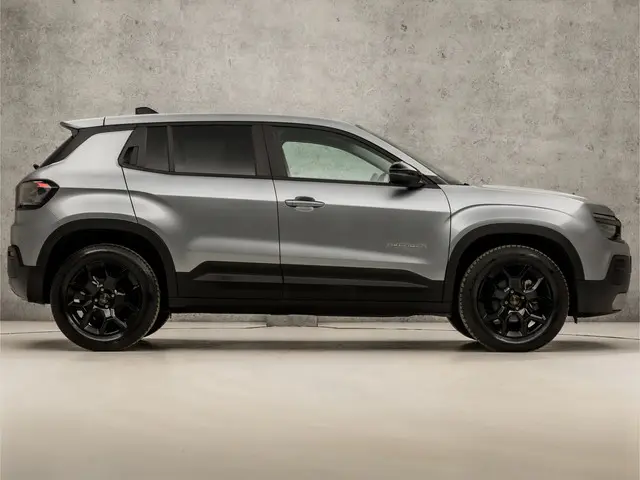 Jeep Avenger 1.2 Altitude Sport 2023 Benzine 4