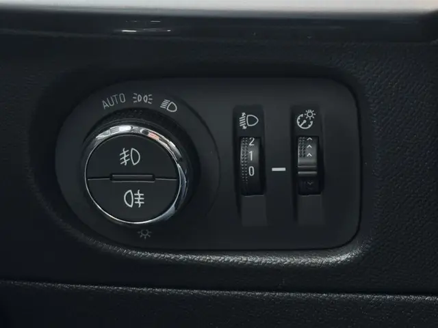 Opel Mokka-e Elegance 50-kWh 11kw bl. 2021 Elektrisch 12