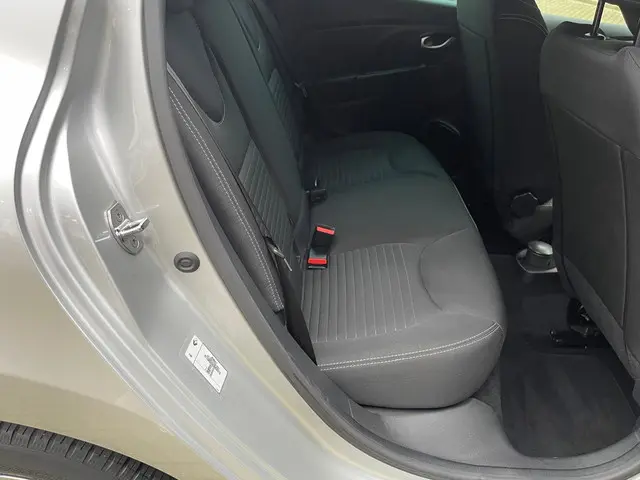 Renault Clio 0.9 TCe Limited 2018 Benzine 17