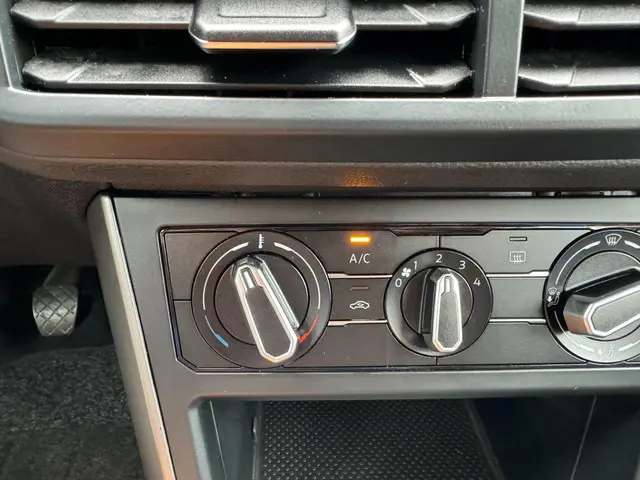 Volkswagen Polo 1.0 MPI Comfortline 2019 Benzine 15
