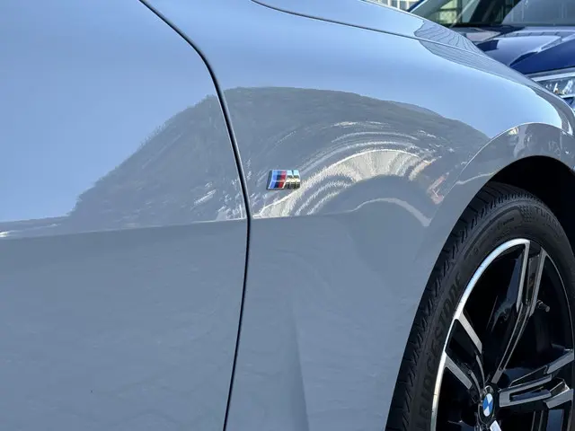 BMW 4 Serie Cabrio 420i High Executive 2023 Benzine 10