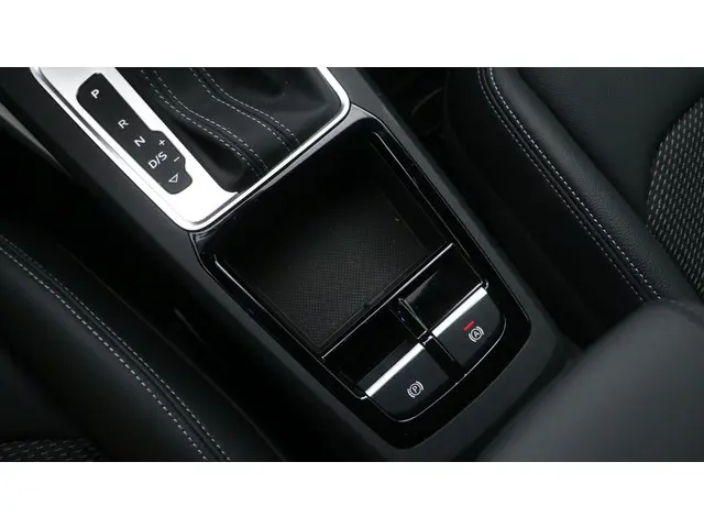 Audi Q2 35 TFSI 150PK S Edition 2025 Benzine 16