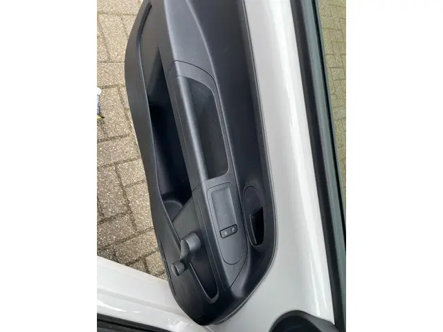 Volkswagen up! 1.0 Nieuwe APK ! 2017 Benzine 11
