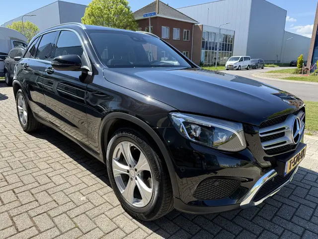 Mercedes-Benz GLC 250 4MATIC Prestige 2015 Benzine 6
