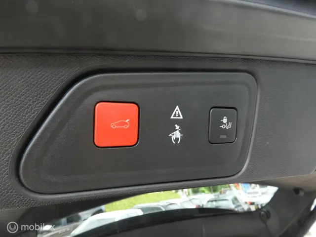 Peugeot 3008 1.2 PureTech Allure 2018 Benzine 13