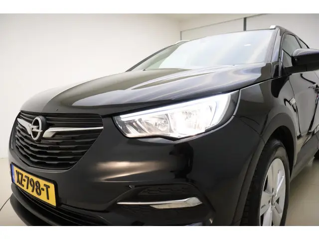 Opel Grandland X 1.2 Turbo Business + 2019 Benzine 17