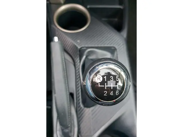 Toyota RAV4 2.0 Style Top 5 editie 4WD 2015 Benzine 24