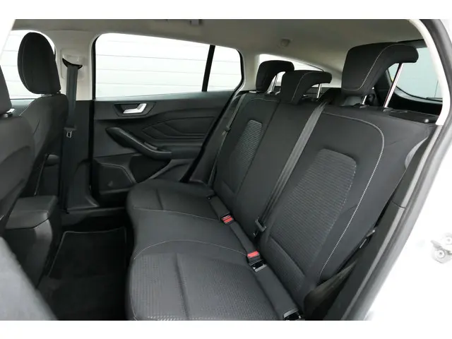 Ford Focus Wagon 1.0 EcoBoost 2020 Benzine 35