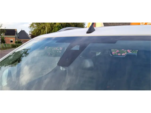 Opel Combo Tour 1.2 Turbo L2H1 Edition 7p. 2020 Benzine 37