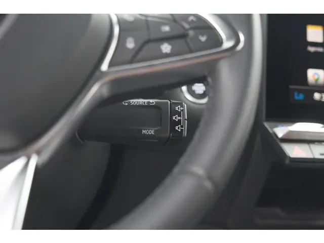 Renault Captur Mild Hybrid 160 EDC Techno 2024 Benzine 38