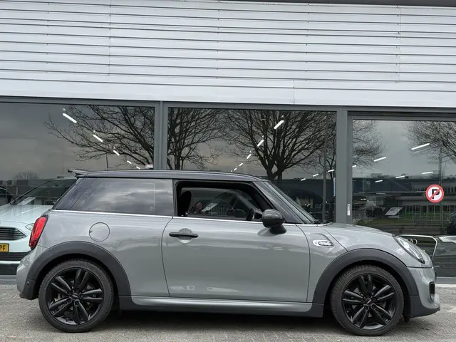 MINI Cooper 1.5 John Cooper Works 2019 Benzine 8