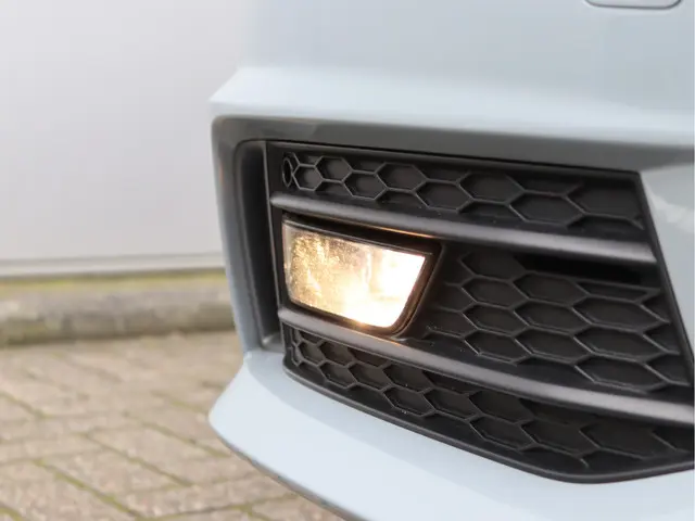 Audi A1 Sportback 1.0 TFSI S-line 2018 Benzine 9