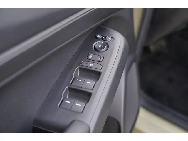 Honda HR-V 1.5i e:HEV ELEGANCE 2022 Hybride Benzine 41