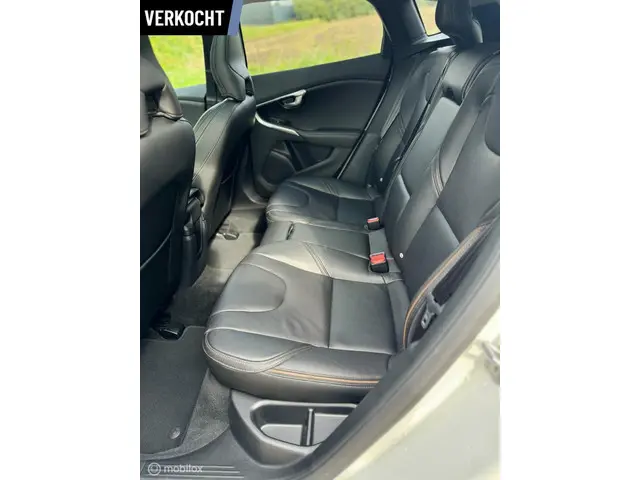 Volvo V40 Cross Country 1.5 T3 Polar+ Luxury 2019 Benzine 17