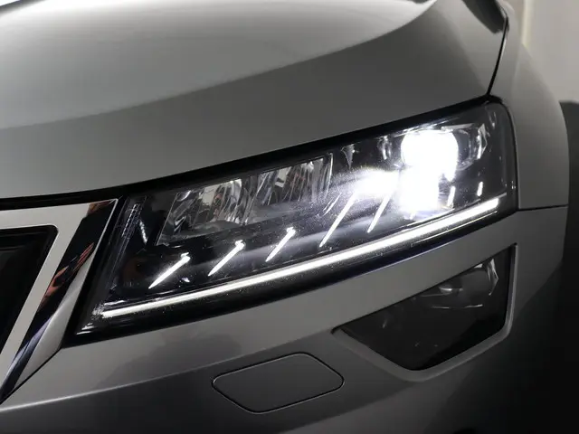 Škoda Karoq 1.0 TSI Style Business 2019 Benzine 14