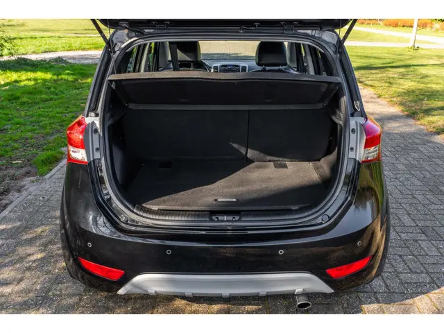 Hyundai ix20 1.4i Pro 77.100 km + NAP NL-auto 2013 Benzine 22