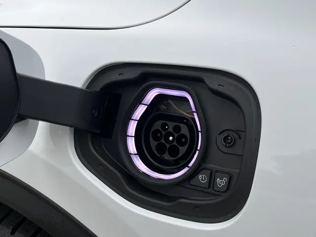 Ford Kuga 2.5 PHEV Active X 2024 Hybride Benzine 33