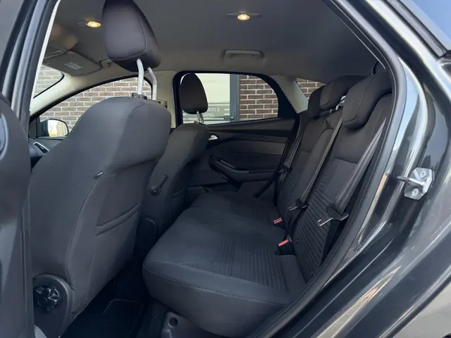 Ford Focus 1.0 Titanium 2016 Benzine 10