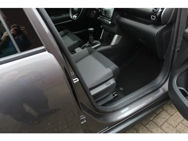 Citroën C3 Aircross 1.2 PureTech S&S Shine 2020 Benzine 9