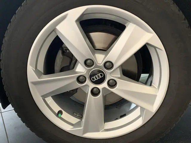 Audi Q2 35 TFSI S Edition 2021 Benzine 23