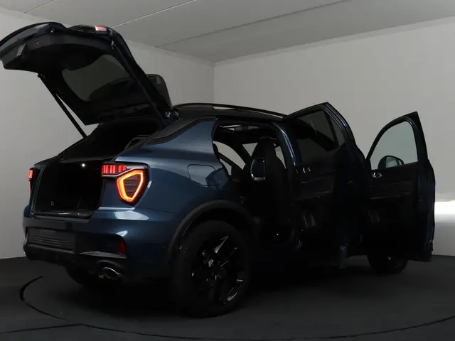 Lynk & Co 01 1.5 2023 Hybride Benzine 39