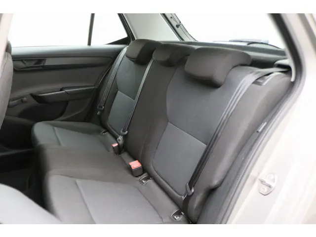 Škoda Fabia 1.0 Sprint 2016 Benzine 12