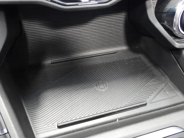 Lynk & Co 01 1.5 PHEV Plug-In 2023 Hybride Benzine 18