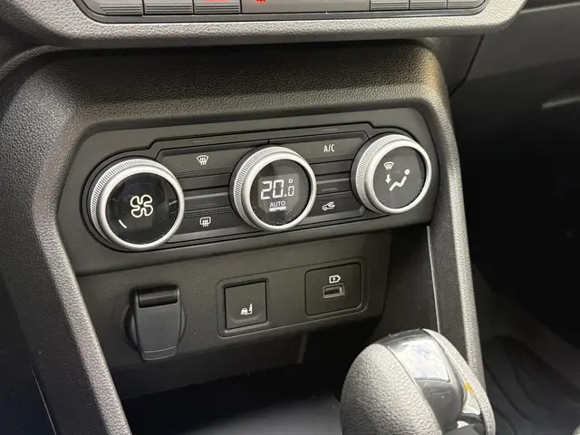 Dacia Sandero 1.0 TCe 90 Comfort 2024 Benzine 13