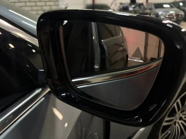 BMW 5 Serie 520i High Executive M-pakket 2018 Benzine 12