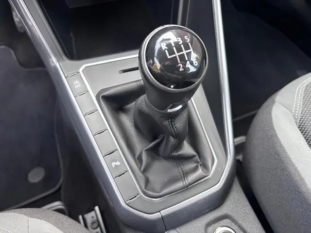 Volkswagen Polo 1.0 TSI Highline R-line 2018 Benzine 30