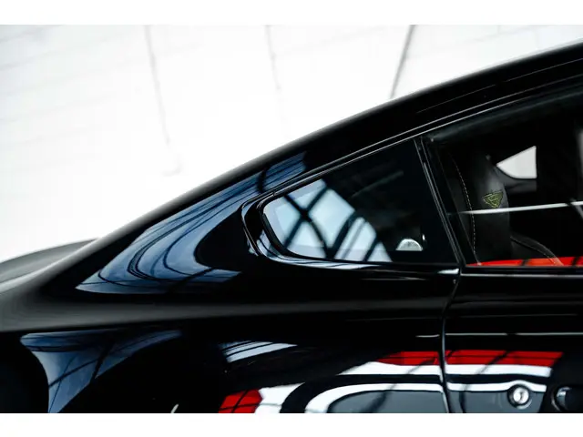 Aston Martin V12 Vantage S 2014 Benzine 13