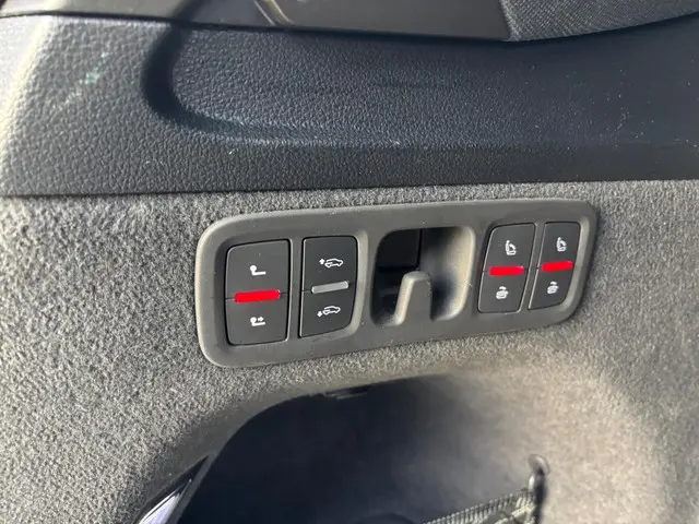 Audi Q7 4.0 TDI SQ7 quattro Grijs kenteken 2017 Diesel