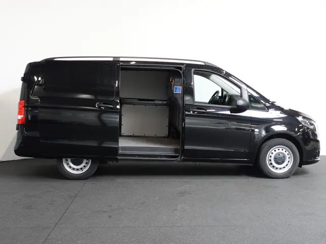 Mercedes-Benz Vito 114 CDI Lang 2024 Diesel 8
