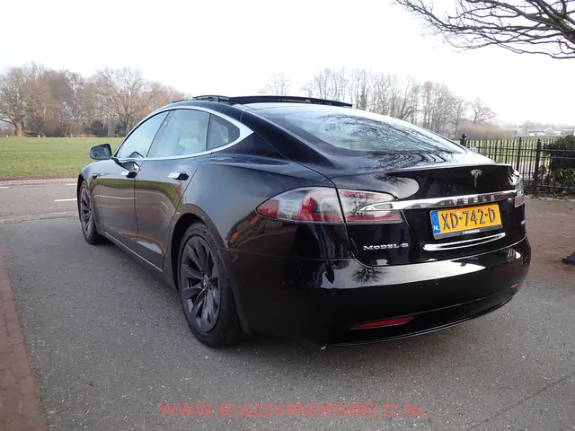 Tesla Model S 75D 2018 Elektrisch 5