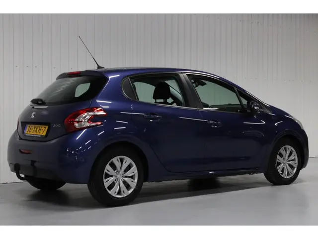 Peugeot 208 1.4 VTi Envy 2012 Benzine 5