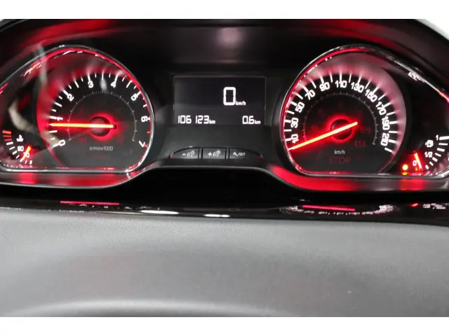 Peugeot 208 1.2 PureTech Style Pack Plus 2015 Benzine 15