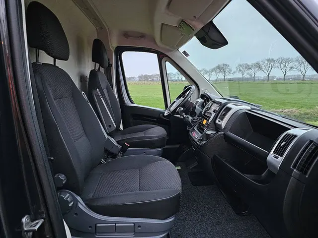 Opel Movano 2.2 2022 Diesel 7