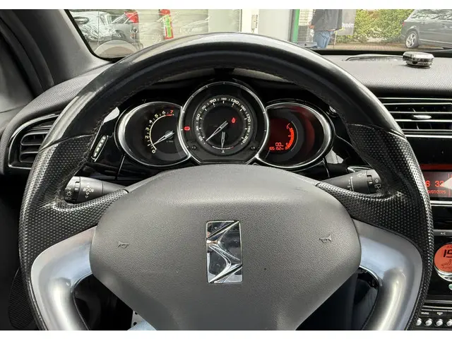 Citroën DS3 1.6 THP Sport Chic 2012 Benzine 8