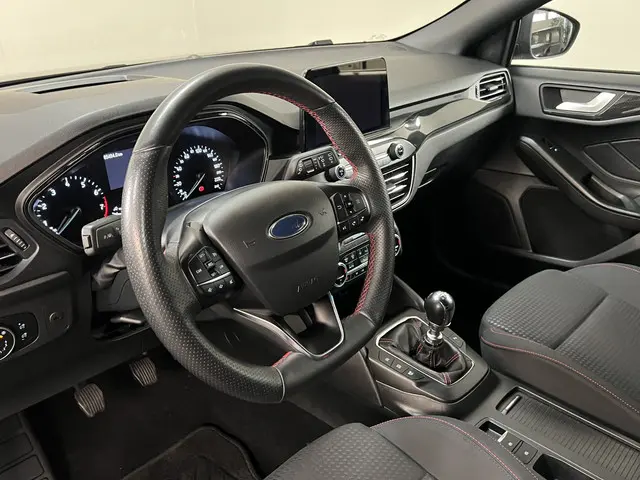 Ford Focus Wagon 1.0 EcoBoost Hybrid ST Line 2021 Benzine 8