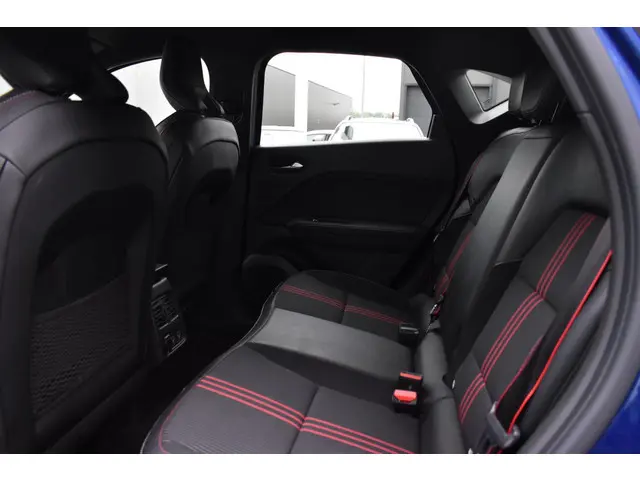 Renault Captur Mild Hybrid 160 PK R.S. Line 2022 Benzine 13